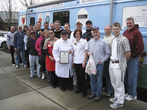 Cascade Regional Blood Services honors Top Food, Lakeland