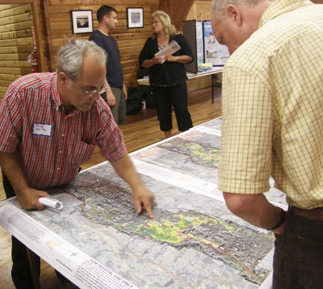 Doug Shultes follows a map of the Green River Valley at a recent informational meeting at Flaming Geyser State Park.