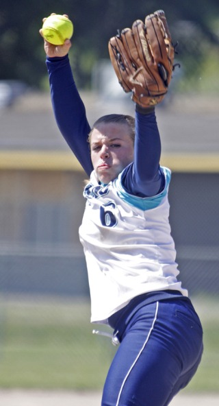 Auburn Riverside's Amanda Fitzsimmons blanked Lake Washington