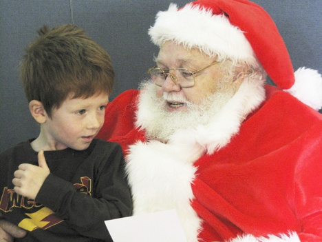 The Auburn Valley YMCA helds its Sundaes with Santa social last Saturday. Families shared ice cream and yogurt sundaes