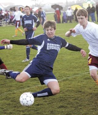 Midfielder Matt Zeman is fully recovered from a knee injury suffered last season and ready to lead the Ravens through a tough SPSL 4A North Division schedule.