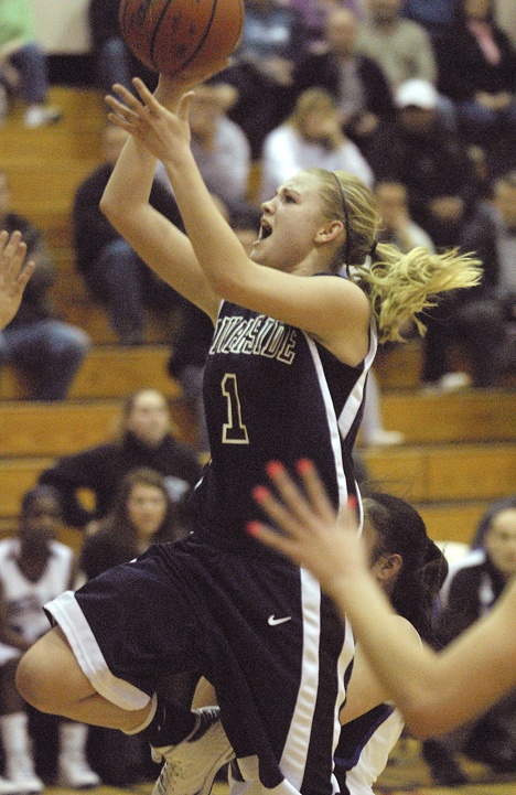 Auburn Riverside guard Mercedes Wetmore in action with the Ravens this past season.