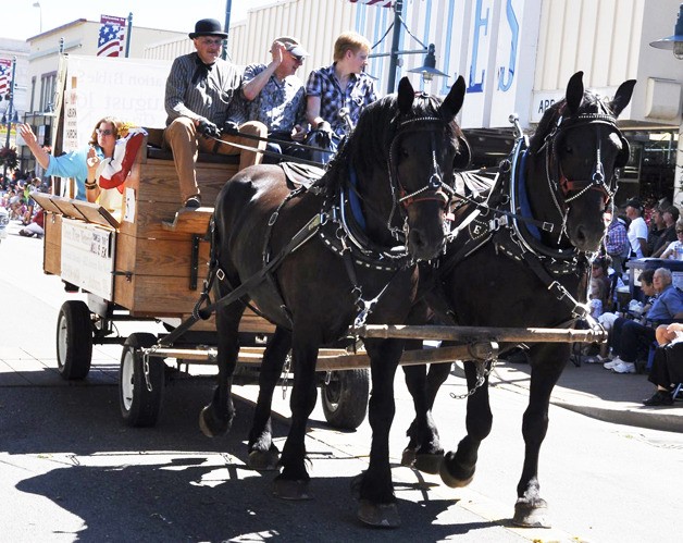 The Green River Veterinary float came with plenty of horsepower.