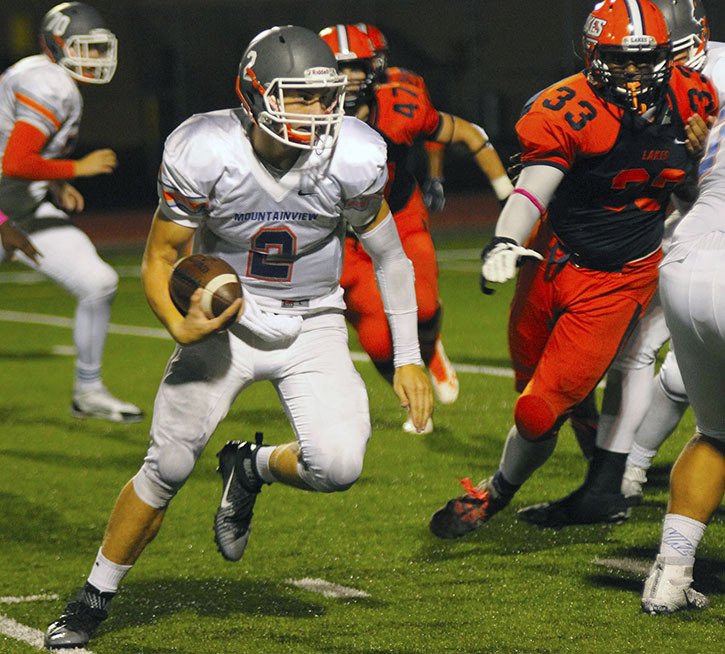 Auburn Mountainview’s Gresch Jensen completed 24 of 44 passes for 379 yards
