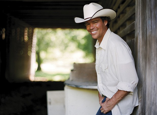 Clay Walker started his country music career at the young age of 16 years old. Walker’s first single on his debut album flew up the chart