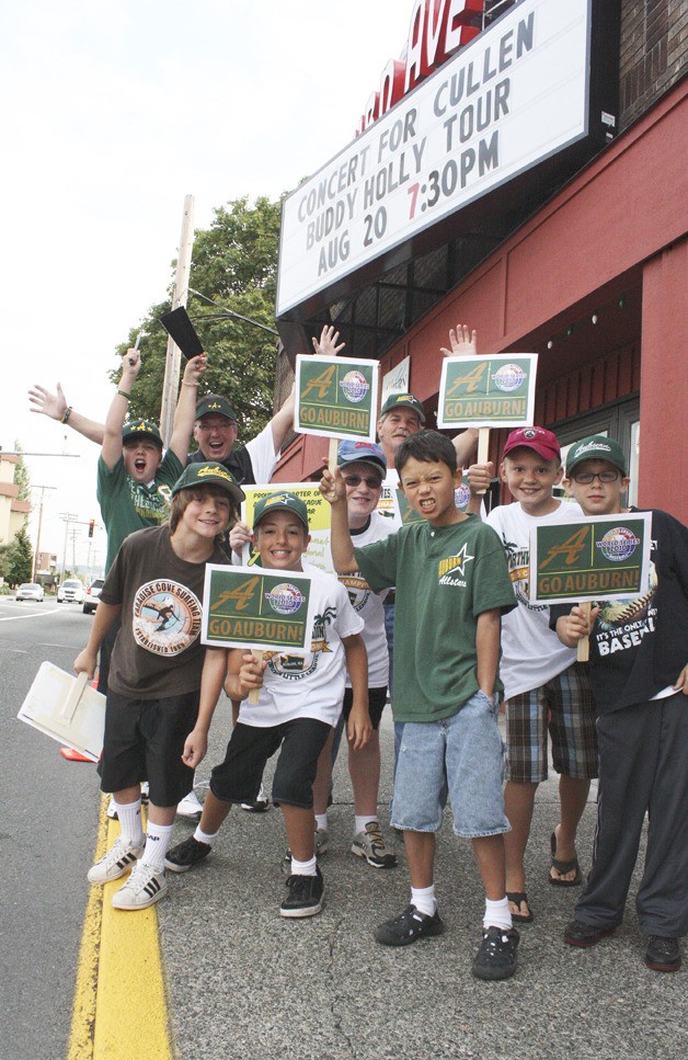 Auburn Little League members