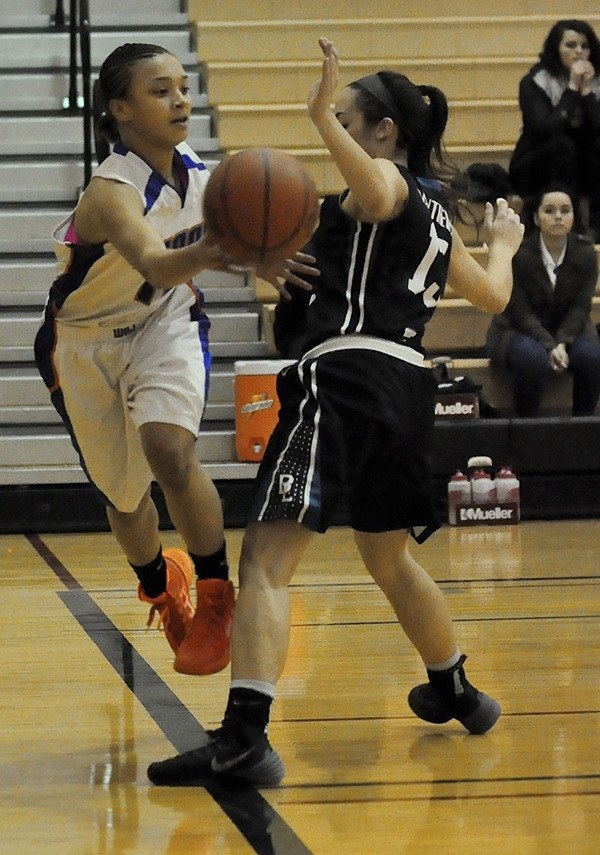 Brianna Zaragoza-Jones in action against Bonney Lake.