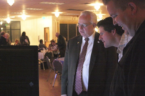 Mayor Pete Lewis