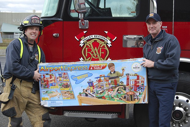 Valley Regional Fire Authority firefighters are collecting toys and cash for needy families this holiday season.