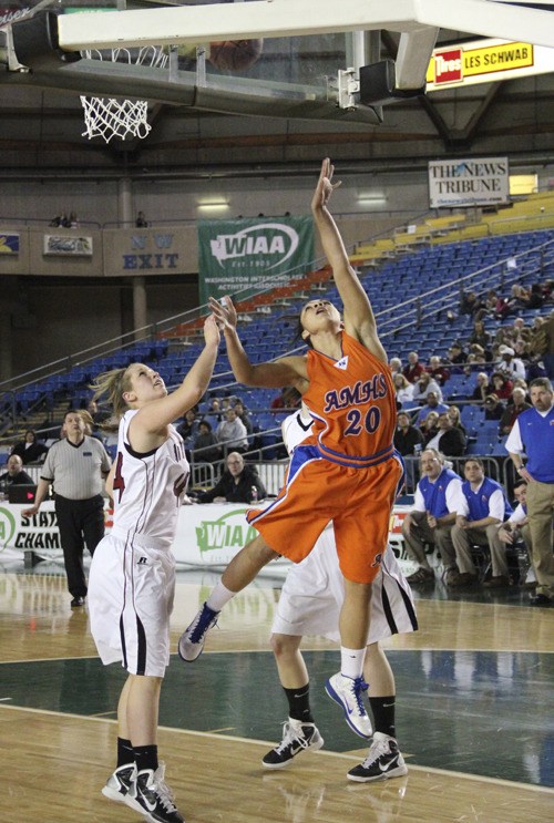 Auburn Mountainview senior Aalia Braboy goes up for two against North Central of Spokane.