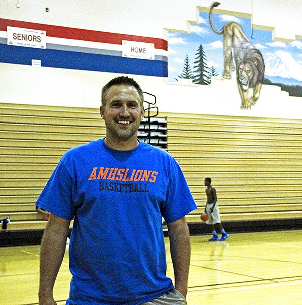Thomas Ostrander is the new Auburn Mountainview boys basketball head coach.