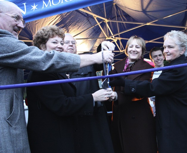 The City of Auburn officially opened a quarter-mile extension of the White River Trail on Tuesday with a ceremony near Ilako Middle School off A Street Southeast. On hand to cut the ribbon cutting were