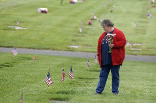 Colleen Zimmerman visits the grave site of her sister