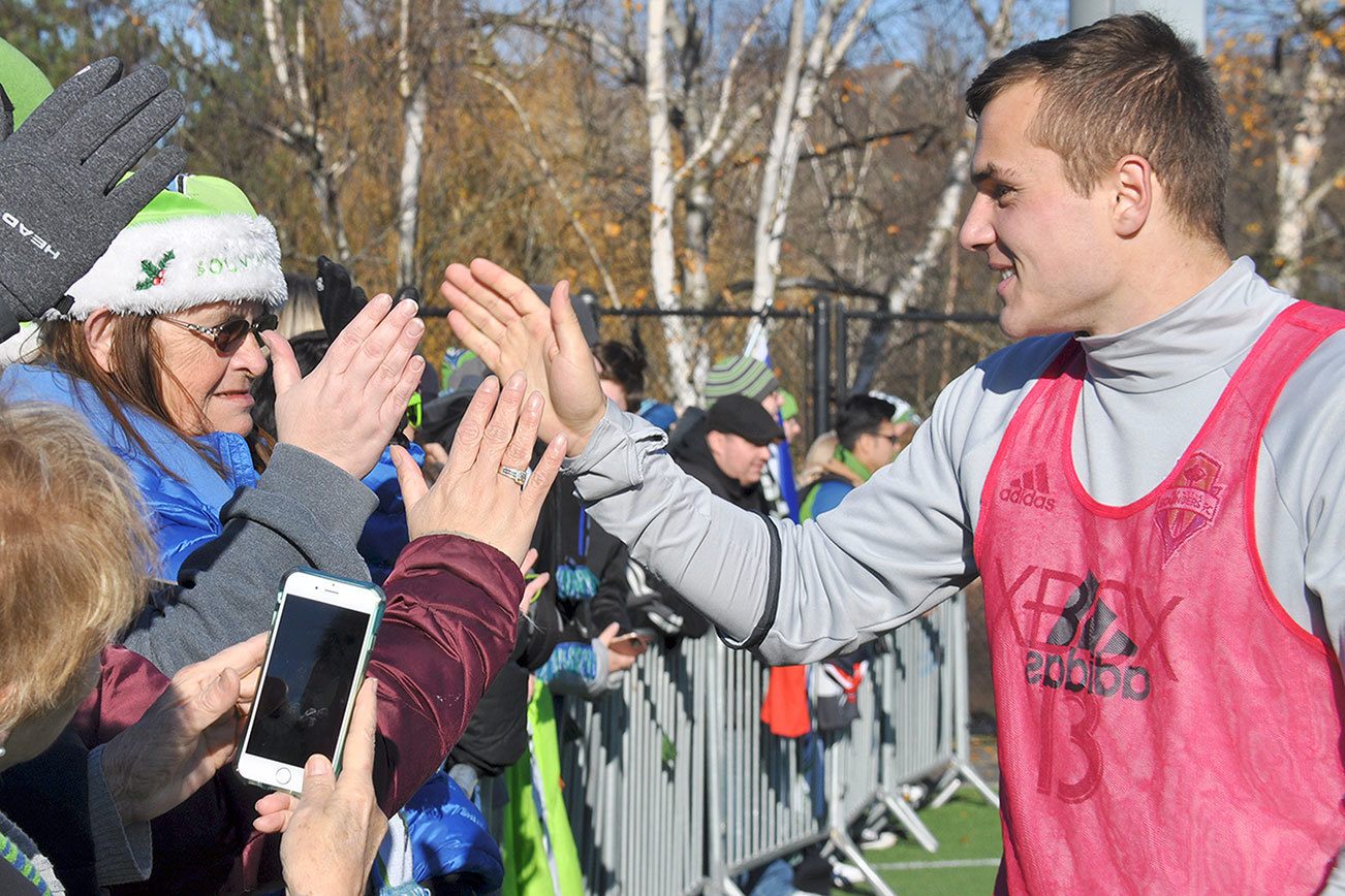 Fans help send Seattle Sounders FC off to MLS Cup