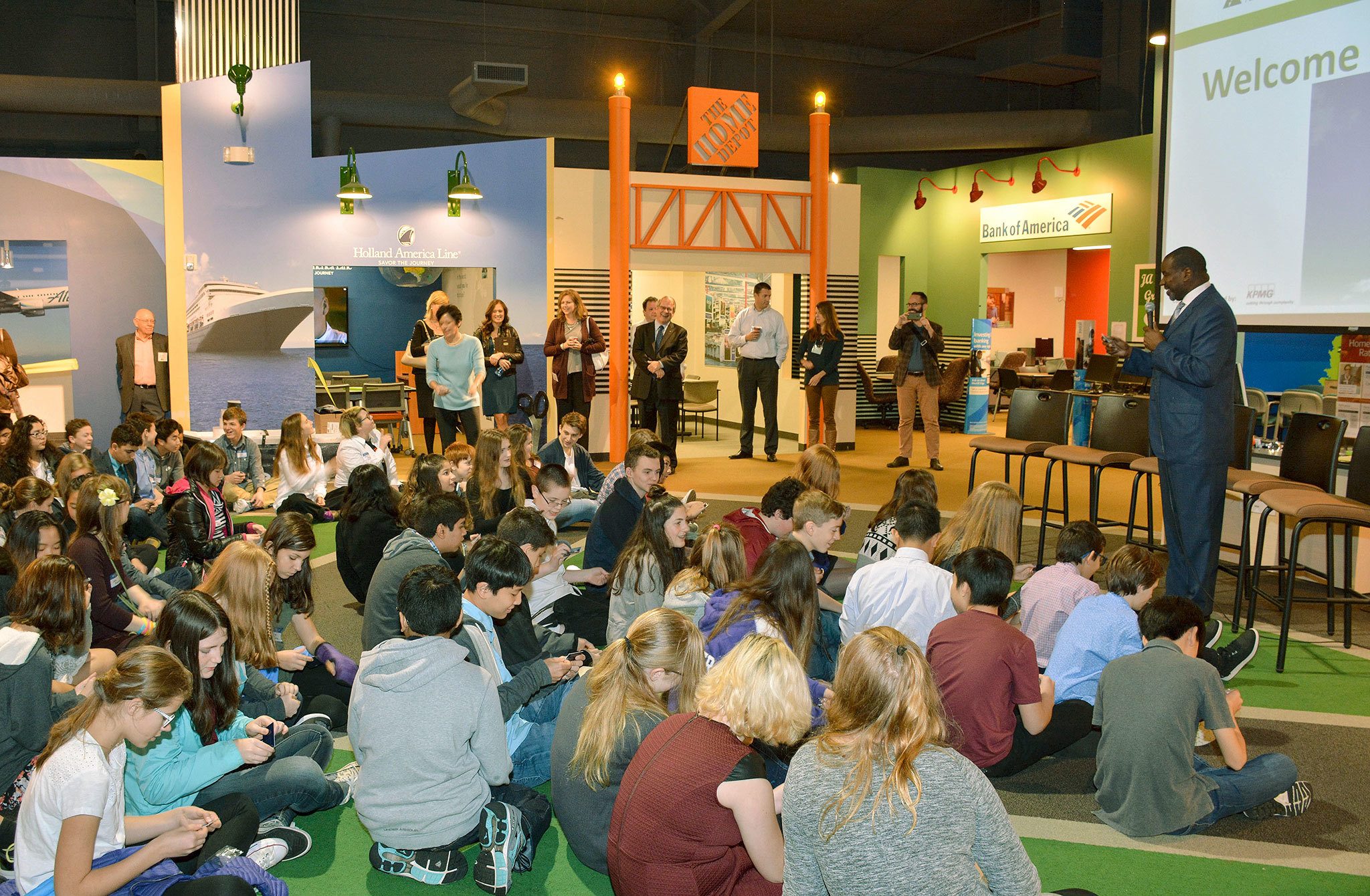 Orlando Ashford, Holland America Line president, talks to visiting students at Auburn’s JA World on Nov. 15. Ashford’s company represents one of the new storefronts that recently opened at the center. COURTESY PHOTO