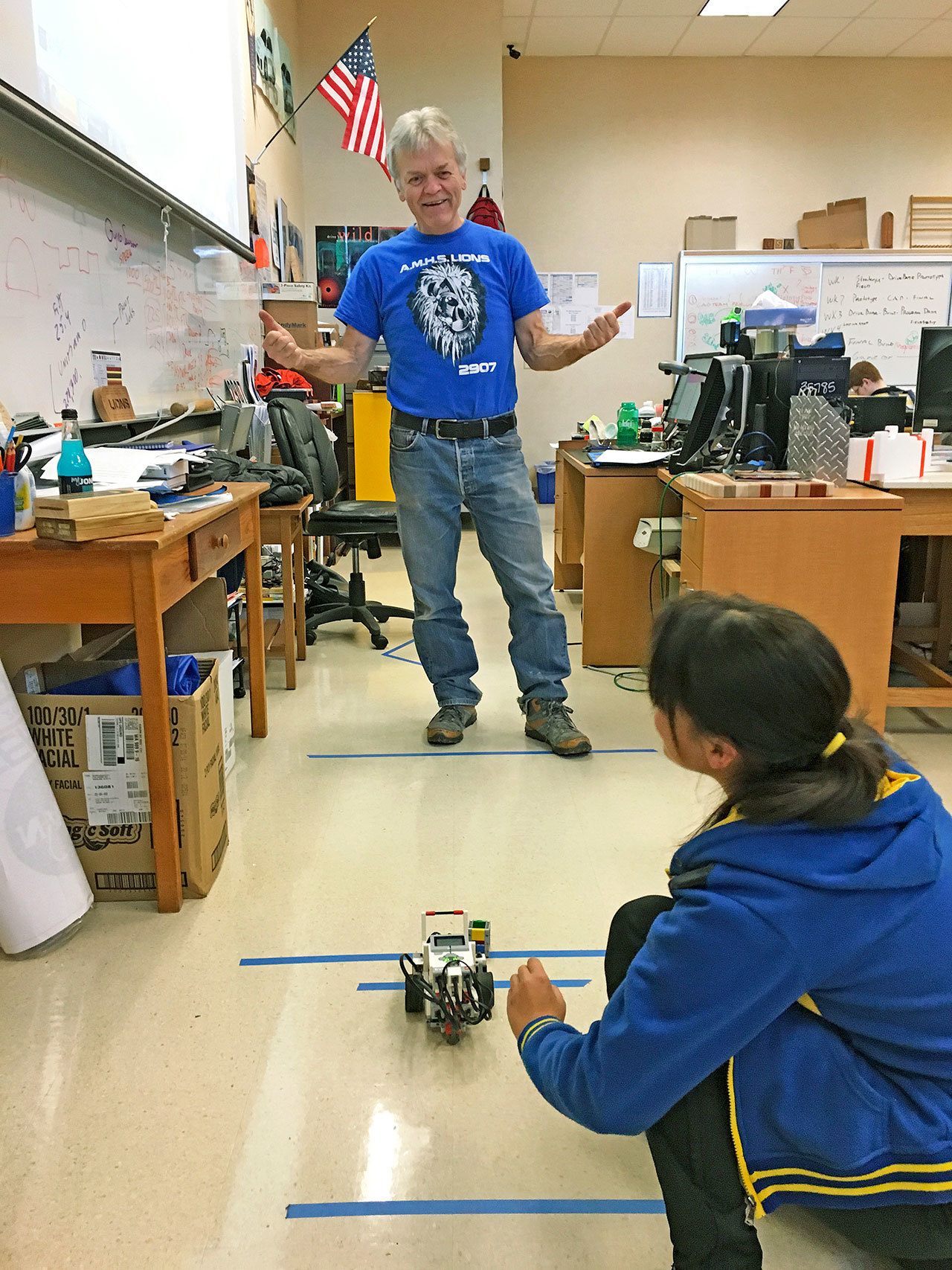 Auburn Mountainview’s Tim Scott’s work with robotics students helped earn recognition as one of Symetra’s “Heroes in the Classroom,” which recognizes 16 Seattle-area teachers “for their outstanding contribution to kids in our community.” CHRIS CHANCELLOR, Auburn Reporter