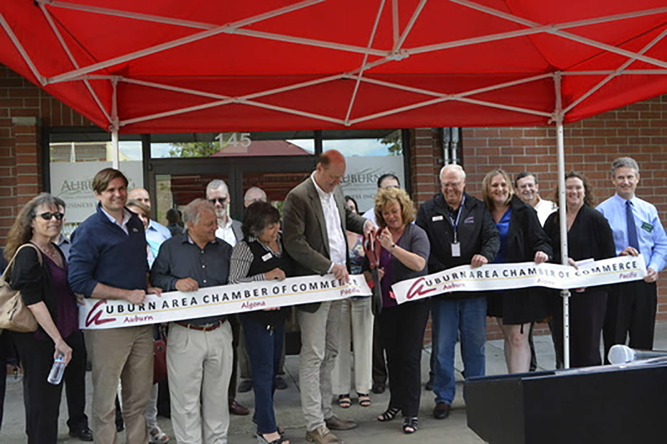 City launches small business incubator in partnership with Port of Seattle