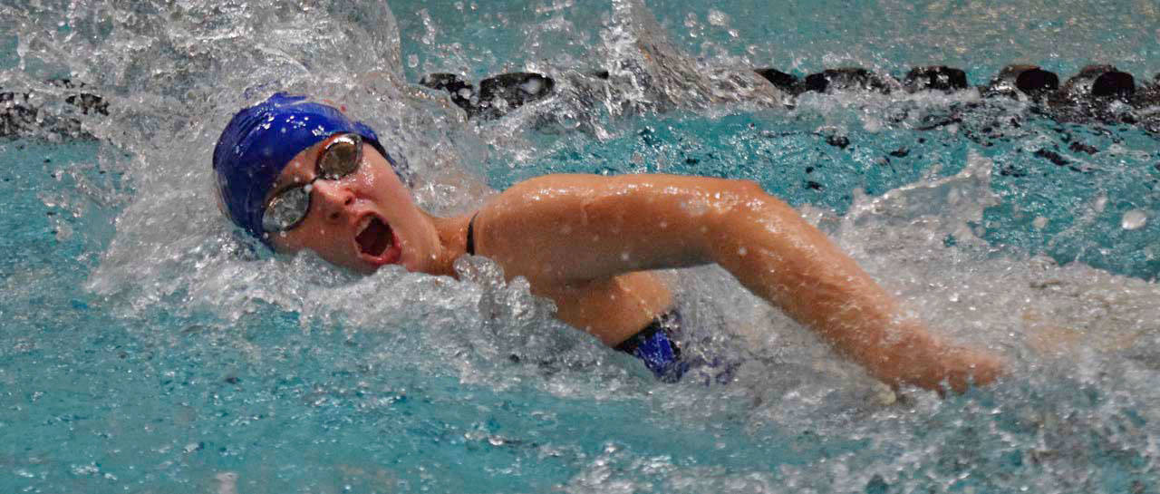 Auburn Mountainview’s Natalie Williams competes in the 50-yard freestyle. RACHEL CIAMPI, Auburn Reporter