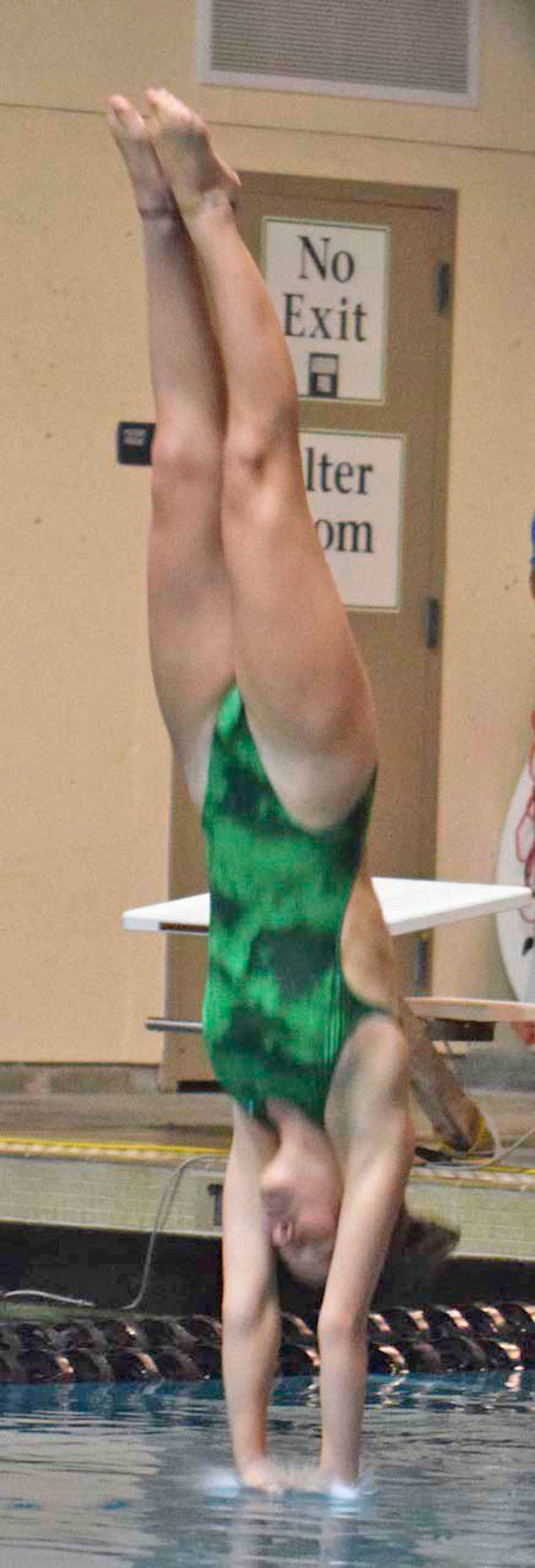 Auburn’s Camryn Tongue took the 1-meter diving event with a score of 182.05. RACHEL CIAMPI, Auburn Reporter