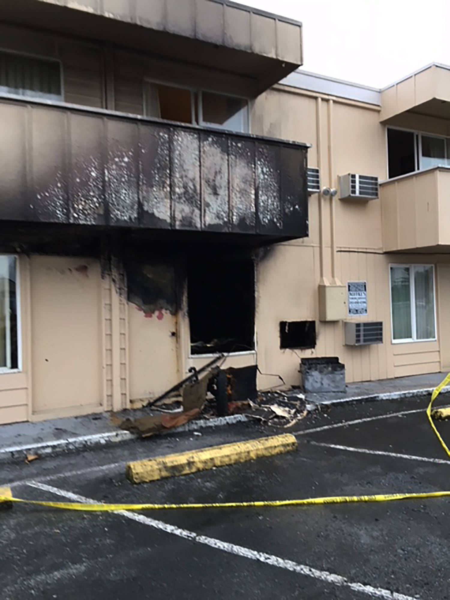 VRFA crews extinguished a fire that damaged the Auburn Motel early Friday morning. No one was hurt as Auburn Police helped to evacuate the building before firefighters arrived. COURTESY PHOTO, VRFA