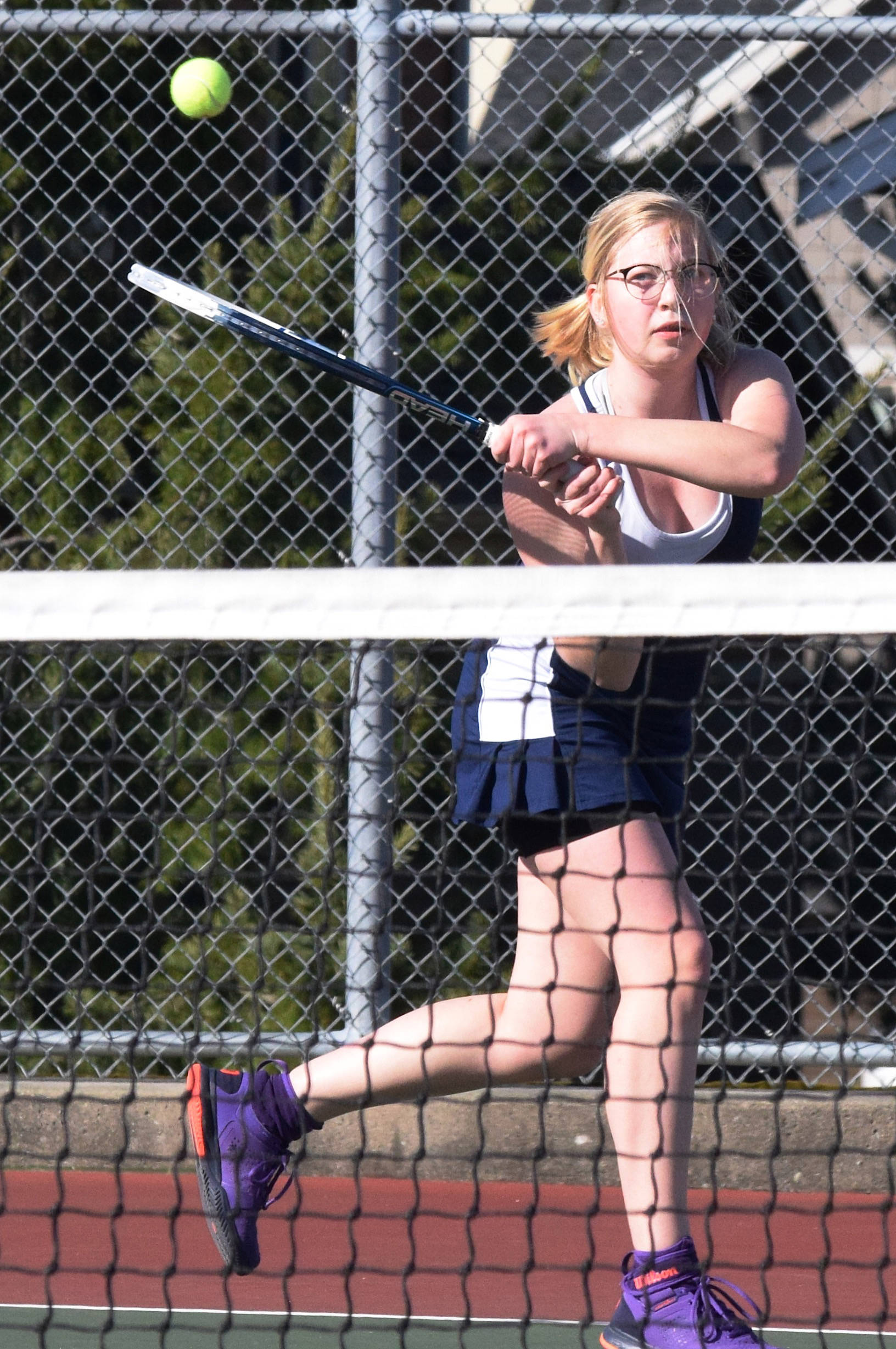 Auburn Riverside’s Liana Tarasenko returns a shot during her two-set upset of Auburn Mountainview’s Angie Andrioti at No. 1 singles on Thursday afternoon. RACHEL CIAMPI, Auburn Reporter