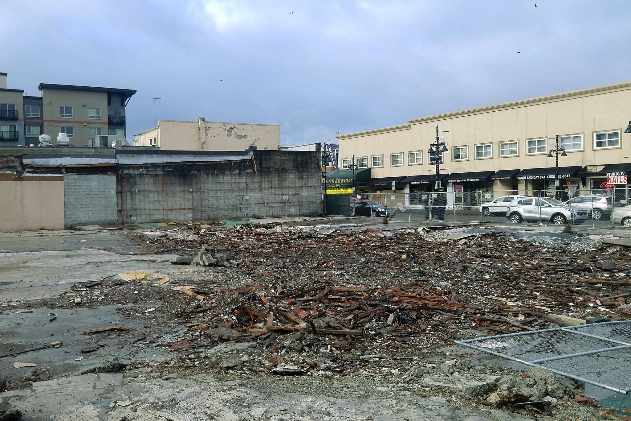 Crews will soon clean up the mess that the demolition of the Heritage Building left behind. ROBERT WHALE, Auburn Reporter