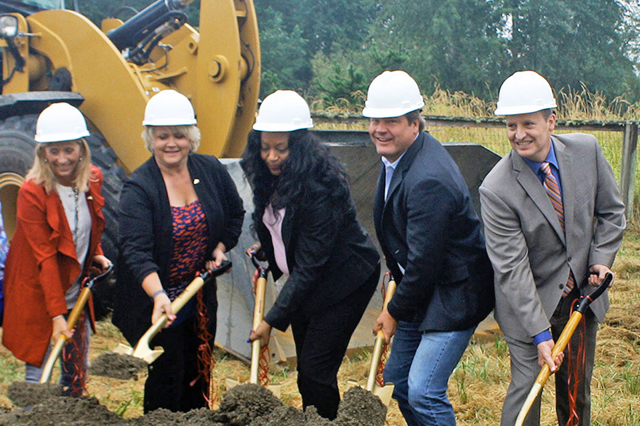 Local officials break ground on huge Green River levee project in Kent