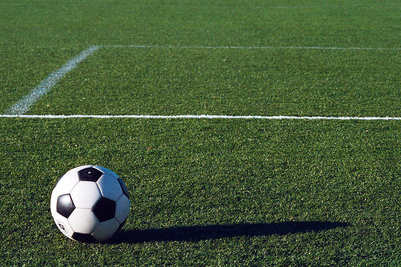 Auburn Riverside takes down Tahoma for NPSL title | Girls prep soccer