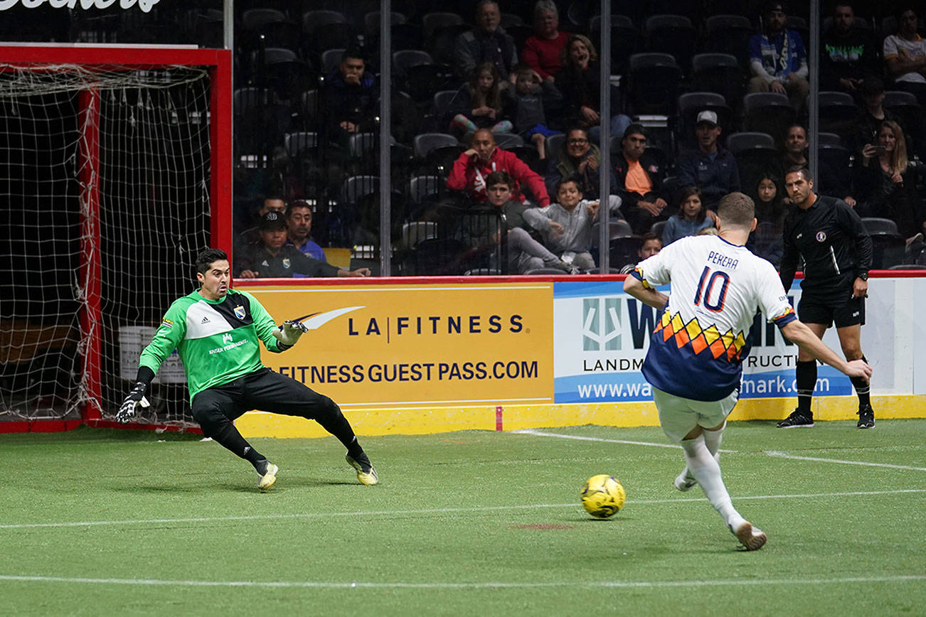 Nick Perera scores on a shootout against Sockers keeper Boris Pardo to give the Stars a 3-1 lead in the second quarter. COURTESY PHOTO, MASL Media