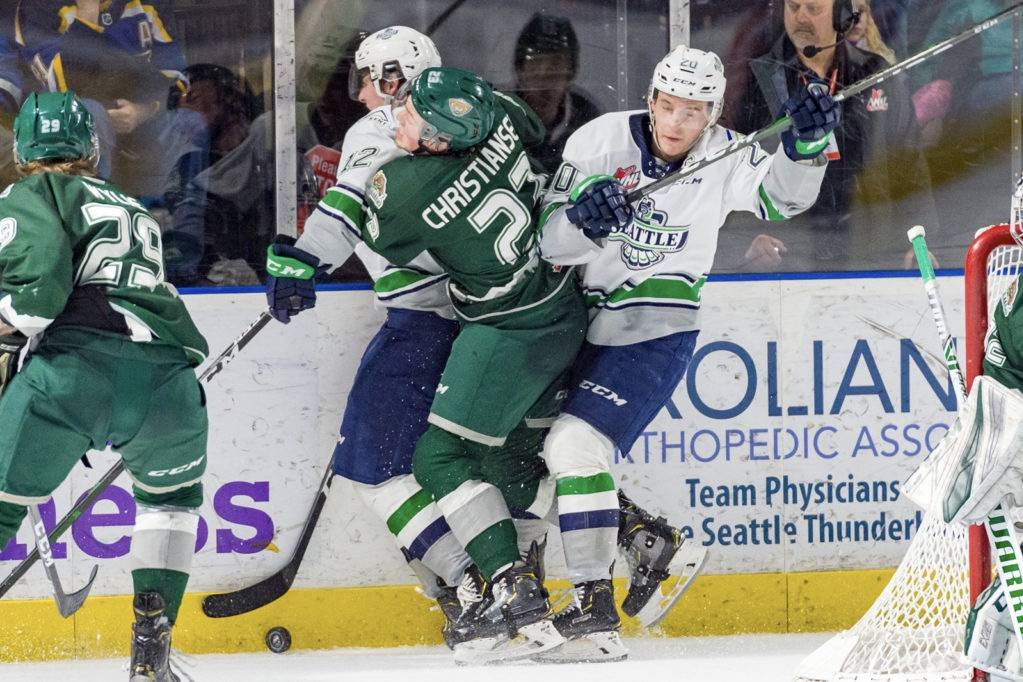 Thunderbirds fall to Silvertips but remain in wild-card playoff spot