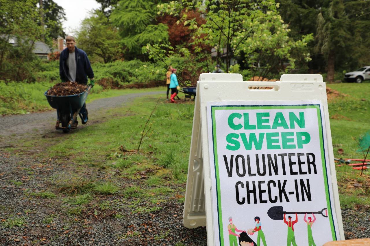 More than 350 people dedicated a large part of their day to sprucing up Auburn during the annual Clean Sweep event on April 24. Courtesy photo, City of Auburn.