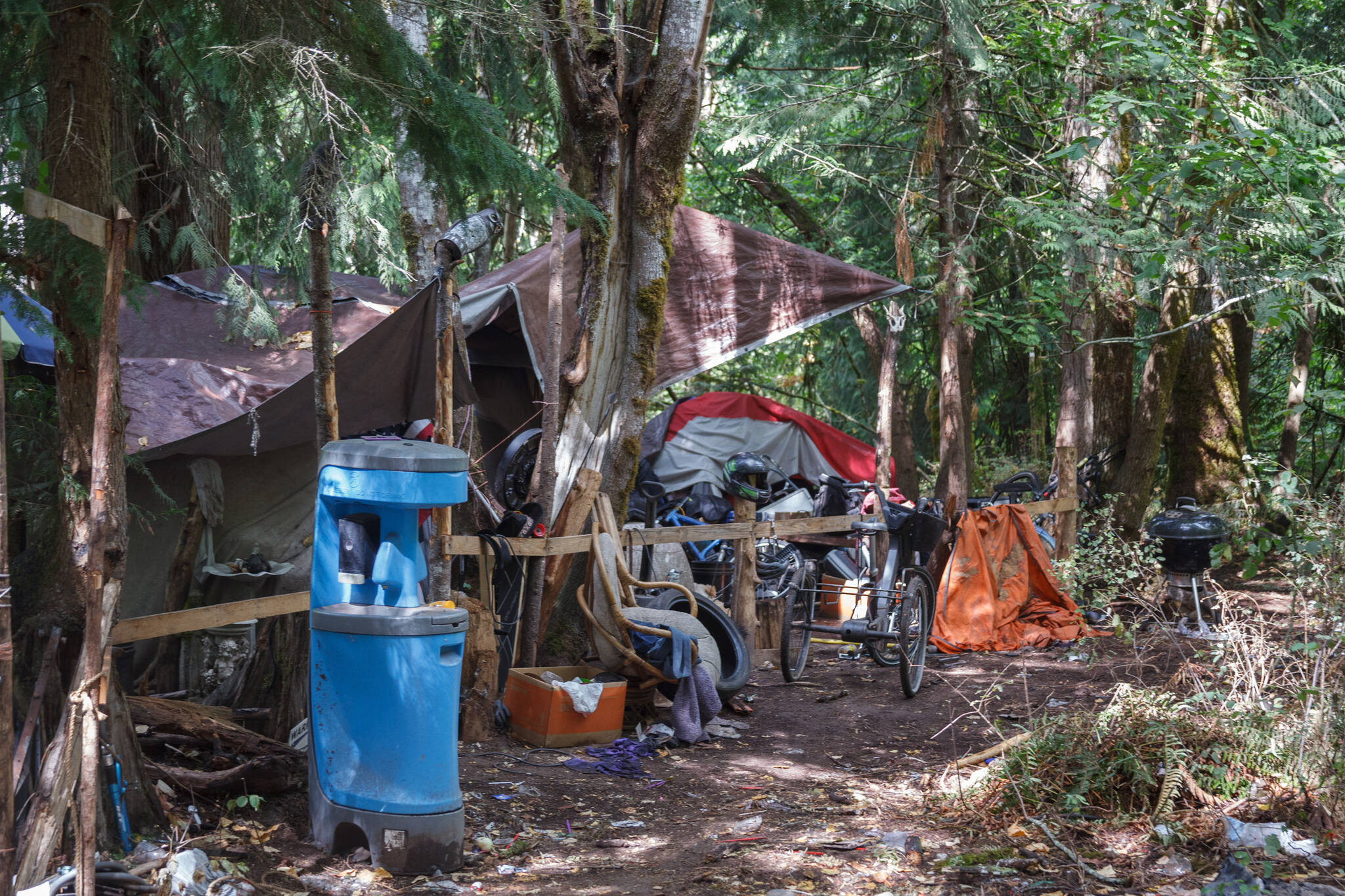 Homeless encampment in a wooded area in Auburn on Aug. 27, 2021. Photo by Henry Stewart-Wood/Sound Publishing
