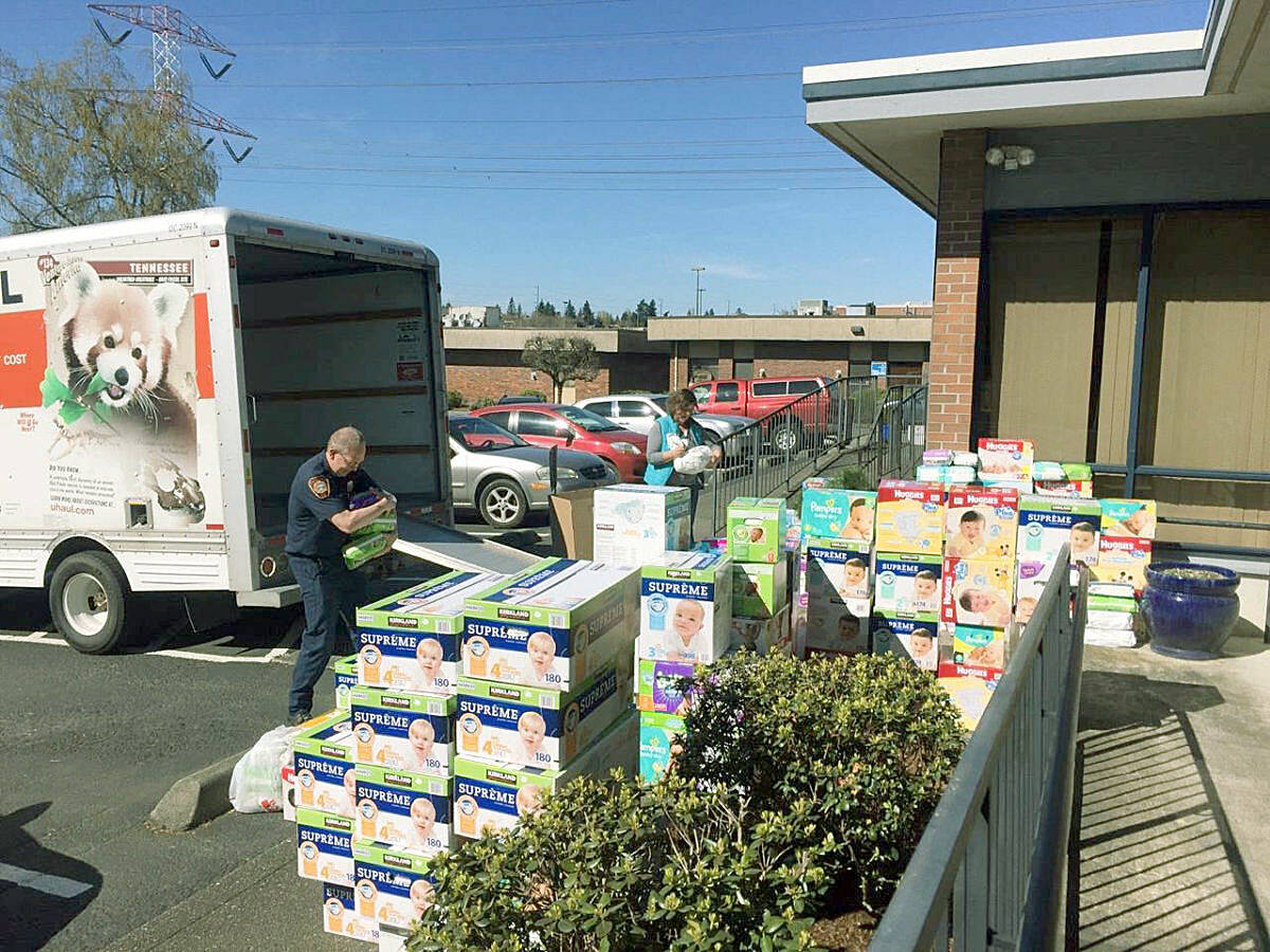 Cheryl Hurst, a longtime volunteer in the community, participates in many volunteer activities with her non-profit organization ‘Do The Right Thing’. Her main event is March of Diapers, which collects diapers and wipes for mothers and families in need. Mirror archives.