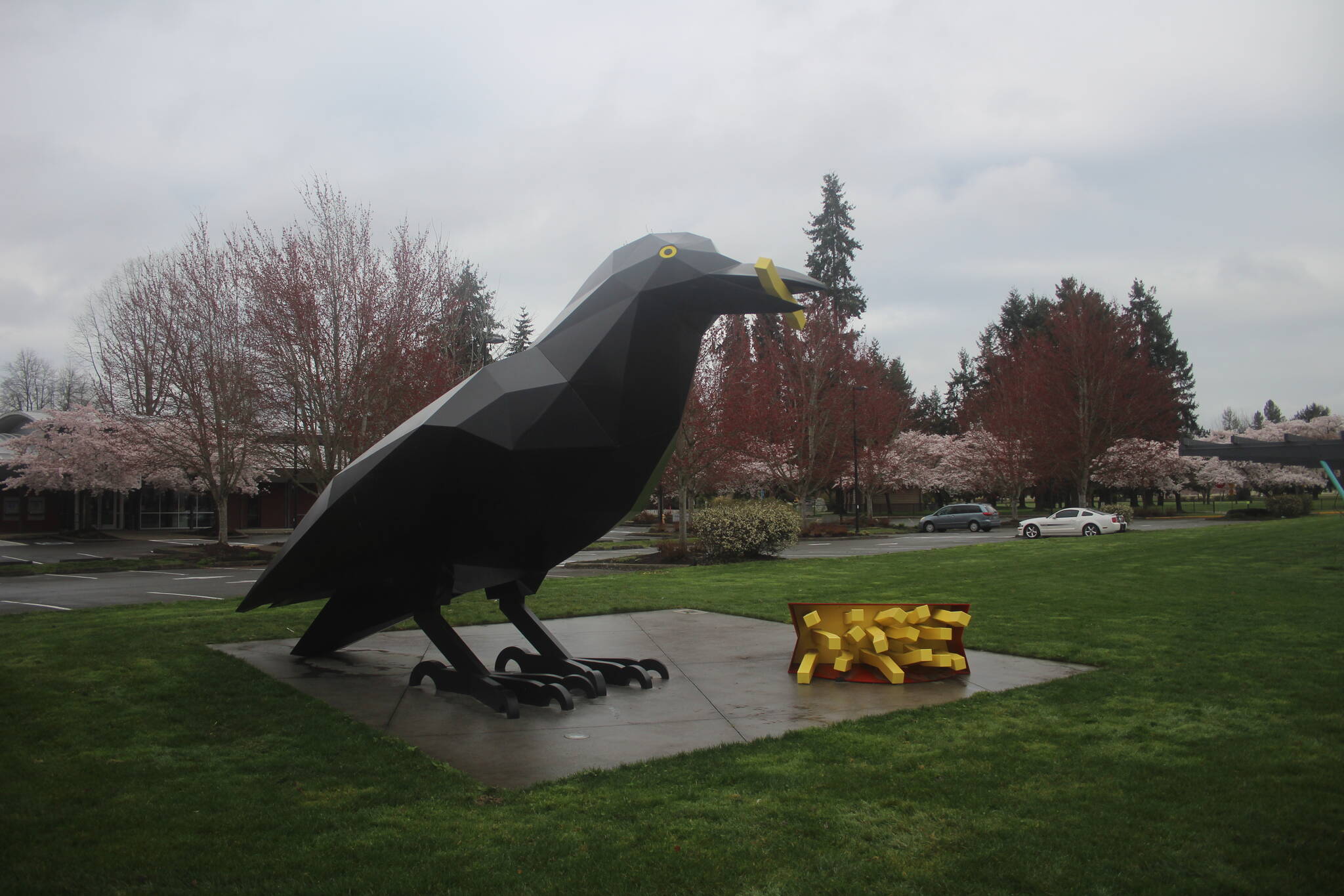 Photo by Henry Stewart-Wood/Auburn Reporter
One of Auburn’s permanent sculptures in front of Les Gove Park.