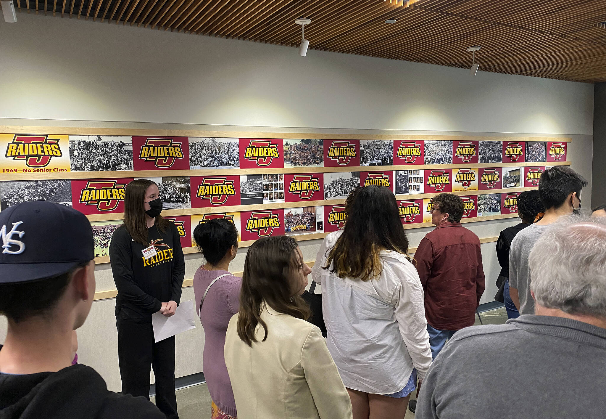 TJHS junior Lauren guides a tour group on May 11. Olivia Sullivan/the Mirror