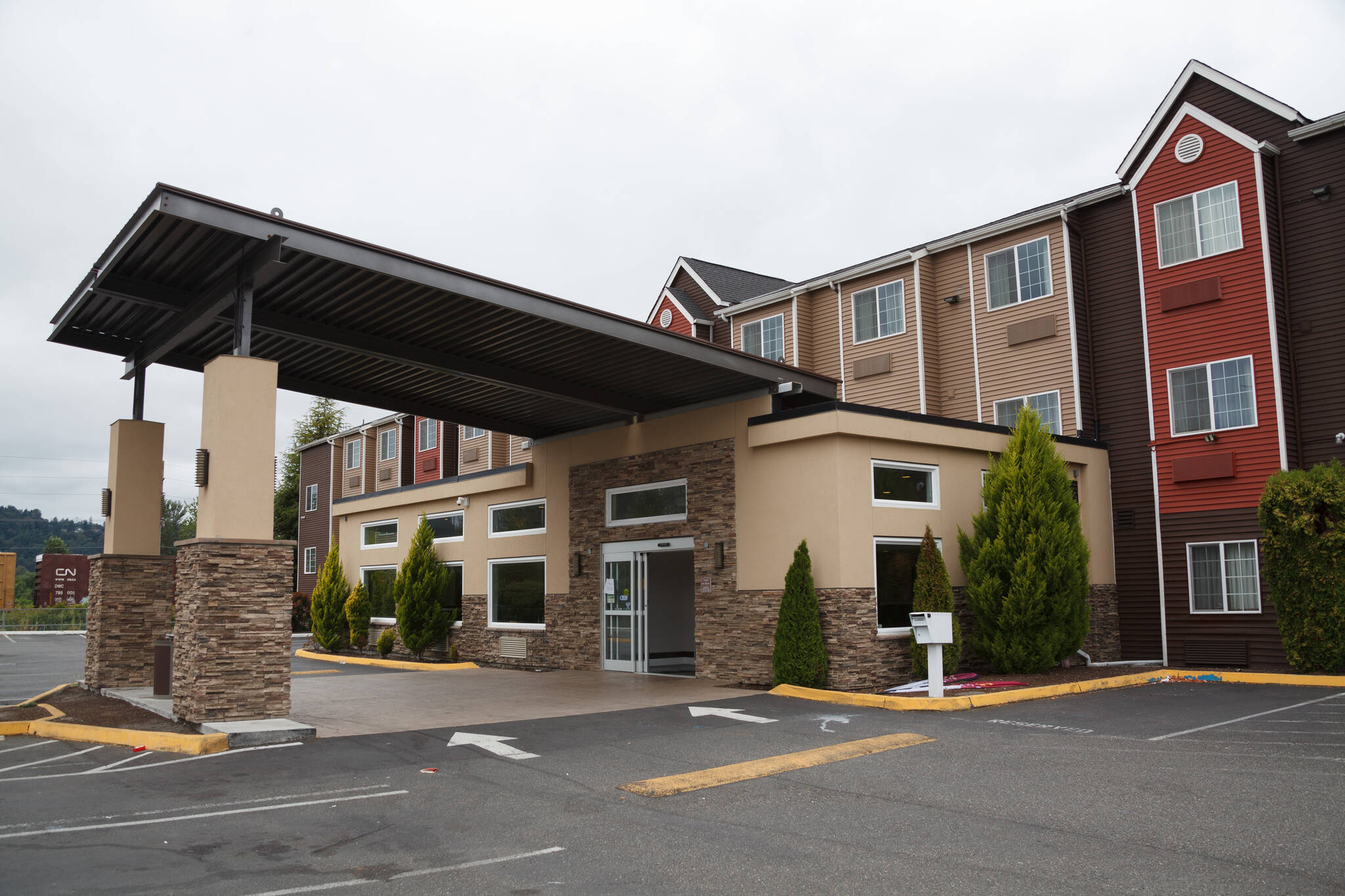 The exterior of the Clarion Hotel located on B Street behind the municipal airport in Auburn is among the properties purchased by the Health Through Housing program. Photo by Henry Stewart-Wood/Sound Publishing