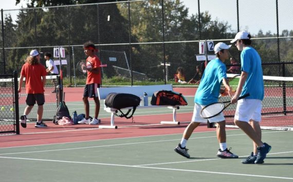 Auburn Riverside High School faced Thomas Jefferson High School on Sept. 30 on TJ’s brand new tennis courts. Photos courtesy of Ben Ray