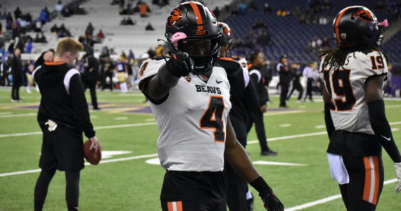 Jaden Robinson focuses on the Huskies back on Nov. 4, 2022, at Husky Stadium. Courtesy photo.