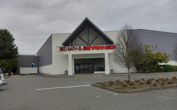 Bed, Bath and Beyond has closed its Auburn outlet at the Outlet Colllection after 27 years. Photo by Robert Whale, Auburn Reporter.
