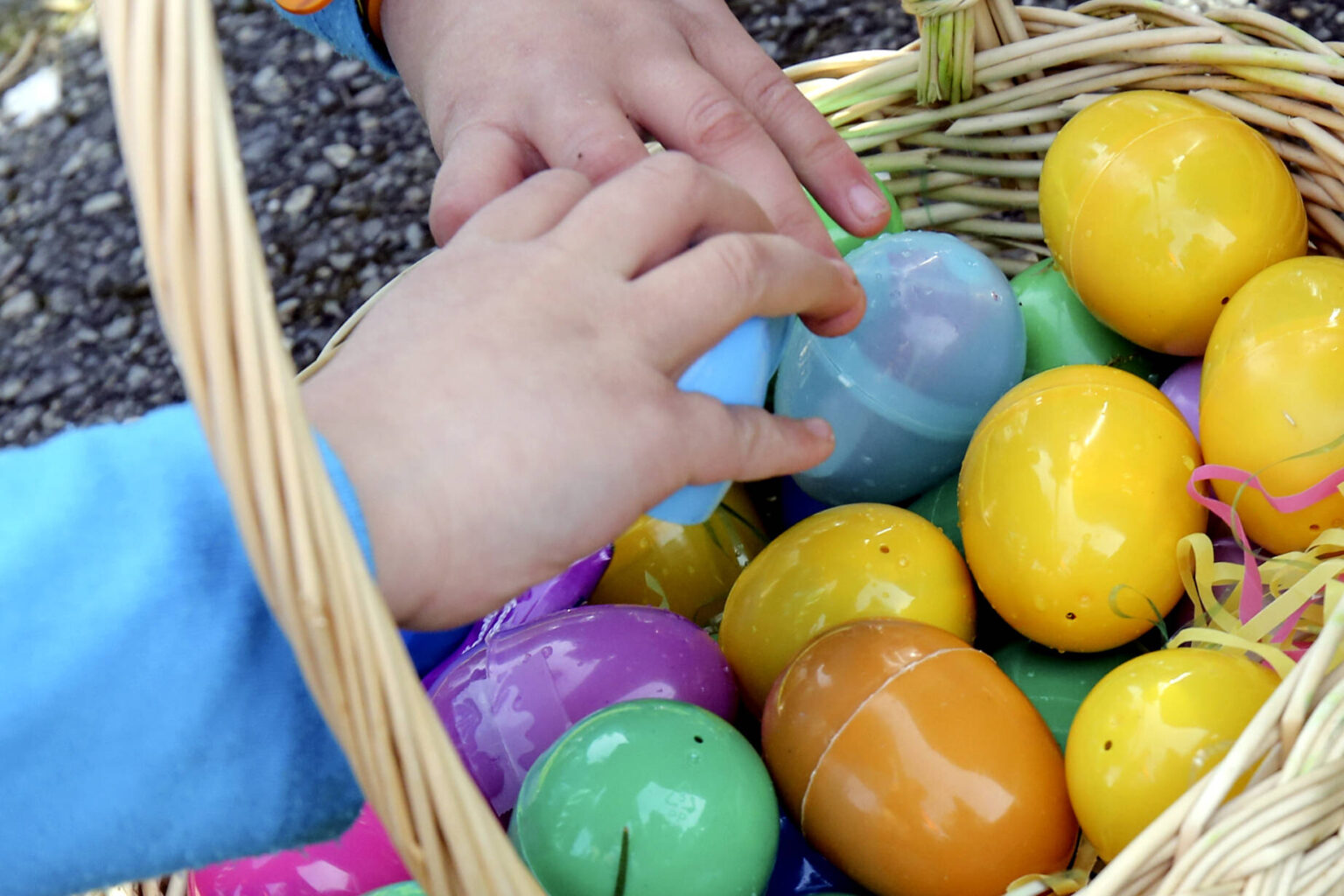 Easter Bunny brings family fun to The Outlet Collection Seattle