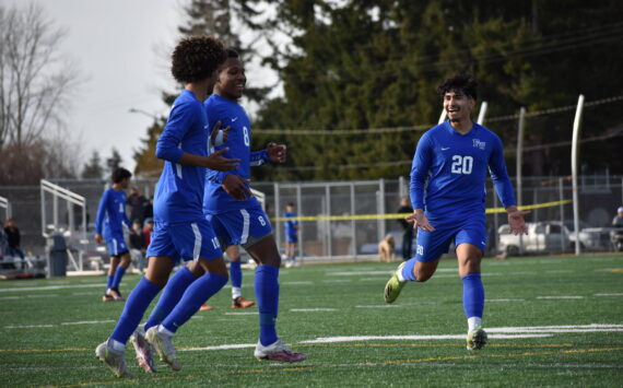 Eagles celebrate after Nehemeya Mekonnen scored Federal Way’s fourth goal of the day. Ben Ray / The Mirror