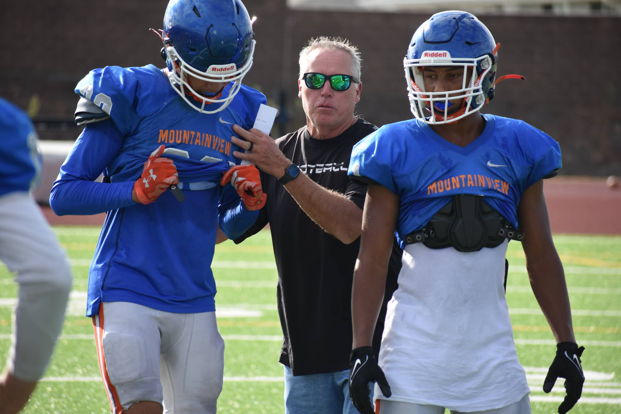 Head coach Kent Rodseth works with players in a drill. Ben Ray / The Reporter