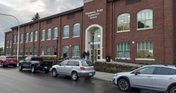 The exterior of the rebuilt Terminal Park Elementary School, 1101 D St. SE. ROBERT WHALE, Auburn Reporter.