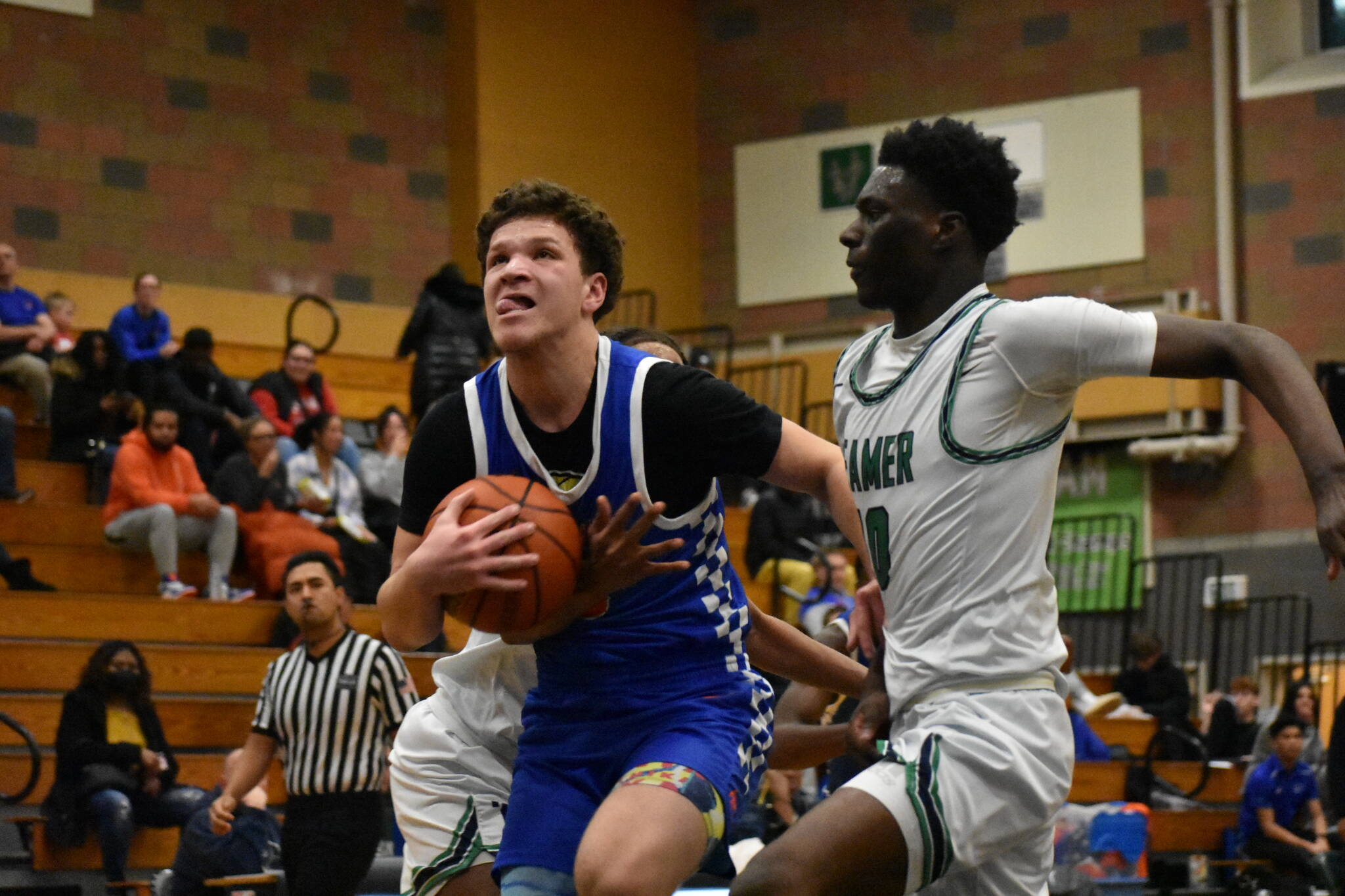 Lucas McClendon drives to the rack.