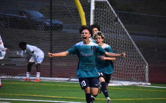 Auburn Riverside striker Aidan Marcianiak scores the game’s first goal. Ben Ray / The Reporter
