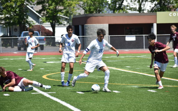 Sergio Mercado takes a shot against Mercer Island. Ben Ray / The Reporter