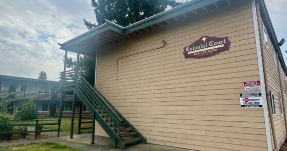The Colonial Court Apartments where the shooting occurred. Photo by Joshua Solorzano/Auburn Reporter