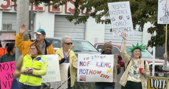 A scene from the No Kings rally held Oct. 18 in Auburn. Photos by Mariah Hill/For the Reporter
