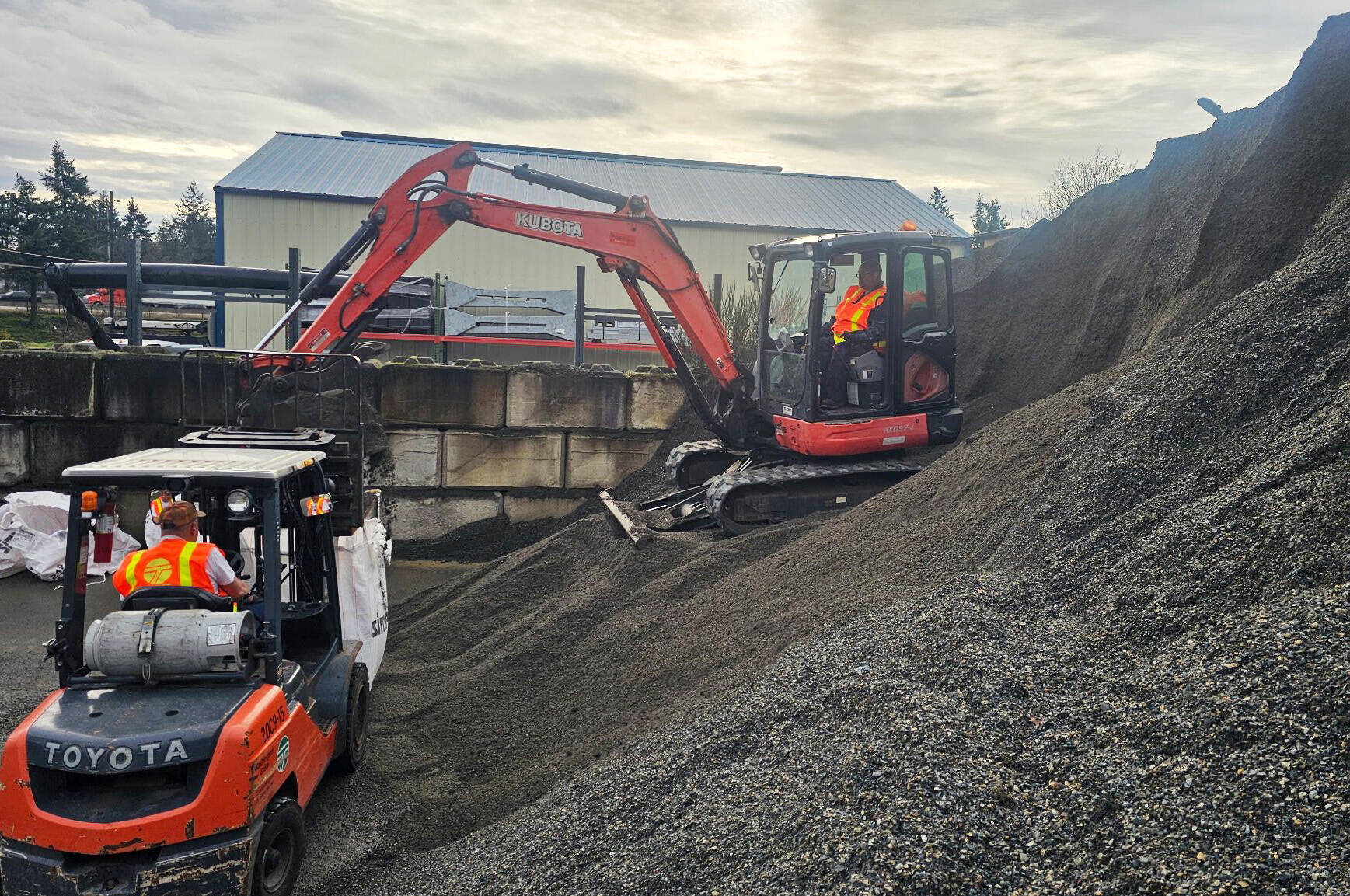 Crews with Washington State Department of Transporation (WSDOT) fill sandbags for use along SR 167 in Kent and Auburn. COURTESY PHOTO, WSDOT