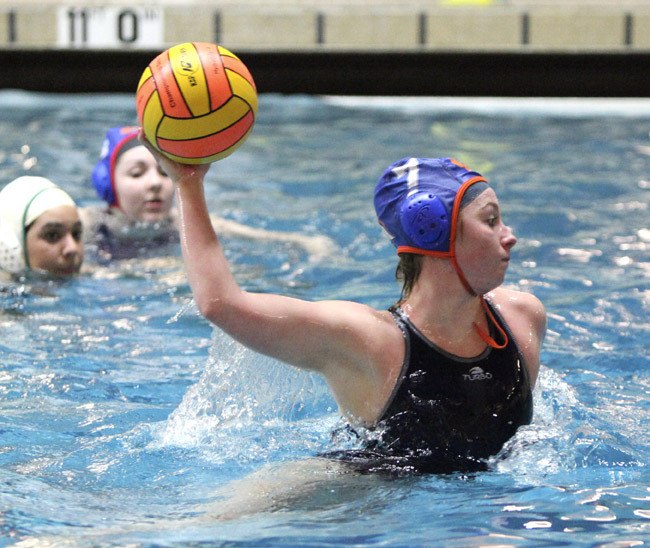 Avalon Lanz shoots on goal during Auburn Mountainview's 13-11 win over Emerald Ridge.